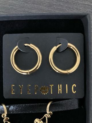 Pendientes Aro Dorados con Colgante Cereza