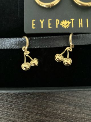 Pendientes Aro Dorados con Colgante Cereza