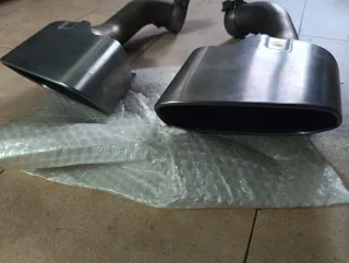 Colas escape Porsche Cayenne E1