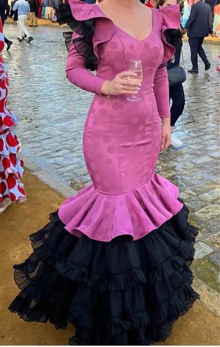 Traje de flamenca rosa y negro Talla 34-36