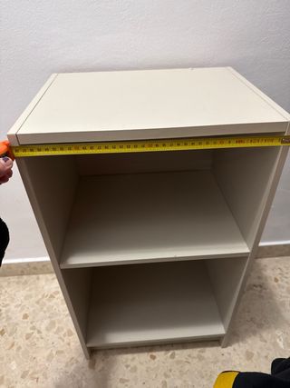 Mesita de noche beige madera