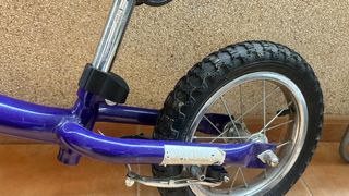 Bici sin pedales BPRO morada/lila.