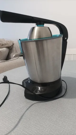 Exprimidor de naranjas Cecotec