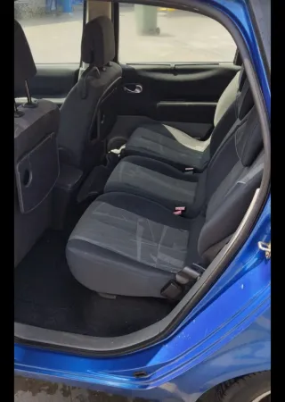 Renault Scenic 2006.