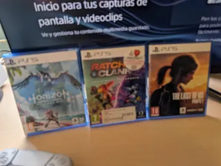 PS5 + 2 Mandos + 3 Juegos Exclusivos