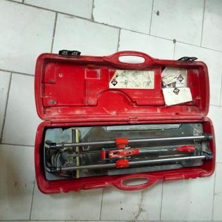 Cortadora de azulejos Rubi