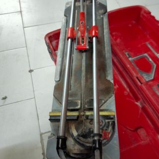 Cortadora de azulejos Rubi