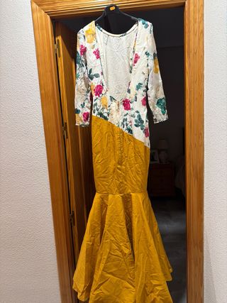 Traje de flamenca estampado floral Talla 34-36