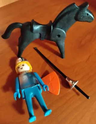 Playmobil caballero medieval con lanza