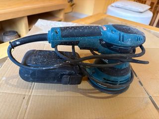 Lijadora Rotorbital Makita BO5041