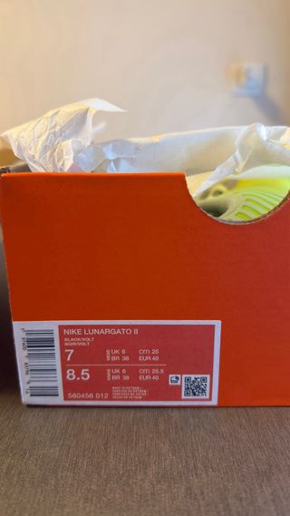 Nike Lunar Gato 2 Talla 40 sin estrenar.