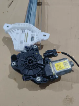 Elevalunas Delantero Derecho Hyundai i20 T-GDI BC3