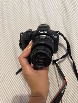 Canon EOS R50