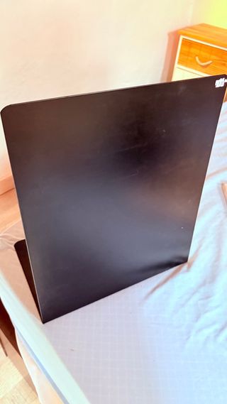 Expositor de imanes de mesa negro