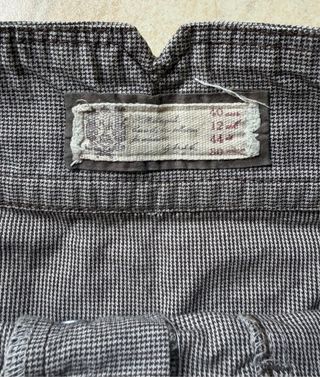 Minifalda cargo marrón con cremalleras