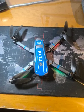 Dron TL16 con batería extra + funda y caja origina