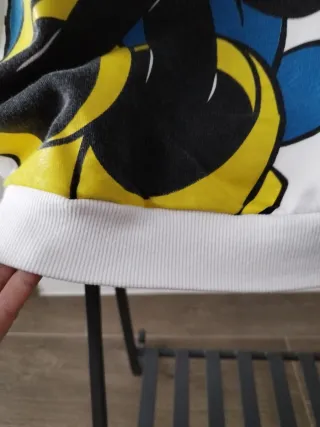 Sudadera Minnie Mouse L lentejuelas roja.