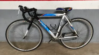 Bicicleta de carretera Zeus