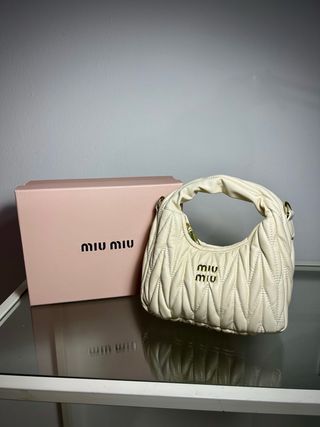 Borsa Miu Miu crema imbottita