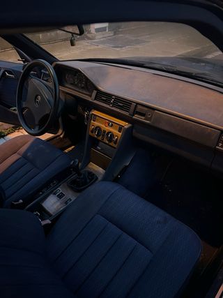 Mercedes-Benz W124 1991