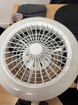 Lámpara LED con Ventilador