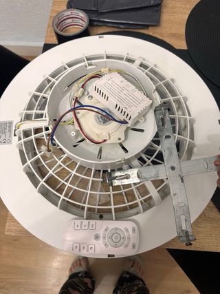 Lámpara LED con Ventilador