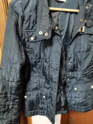 Chaqueta ,tipo karpa