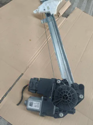 Elevalunas Delantero Izquierdo Hyundai i20 T-GDI