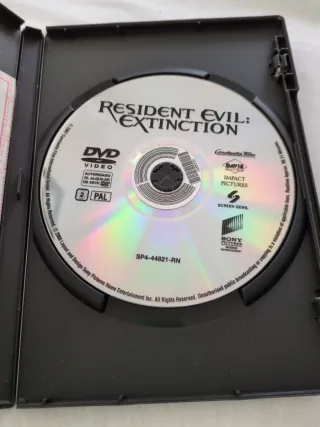 Pack 4 DVD Resident Evil y 28 Días Después
