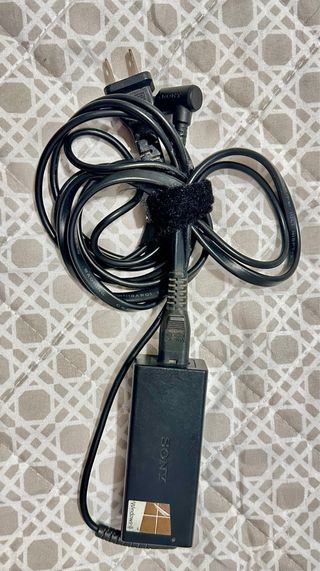Cargador Sony Vaio ADP-45TH B