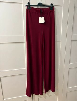 Pantaloni rossi a gamba larga