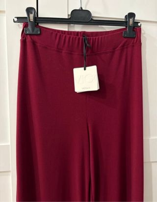 Pantaloni rossi a gamba larga