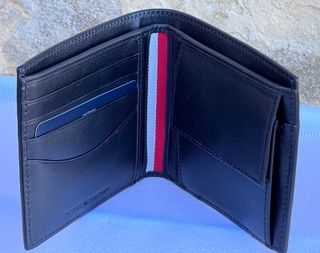 Cartera Tommy Hilfiger Piel Negra Plegable