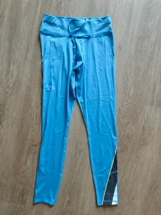 Mallas deportivas efecto tanga