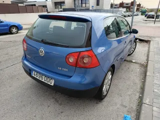 Volkswagen Golf 2005