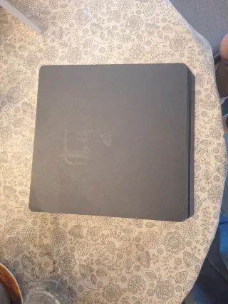 PS4 (PlayStation 4) 1TB Negra