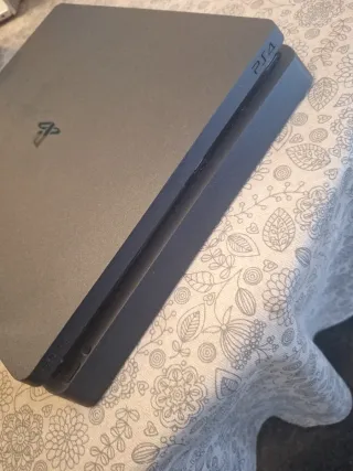 PS4 (PlayStation 4) 1TB Negra