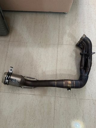 Escape yamaha mt09 (21-23)