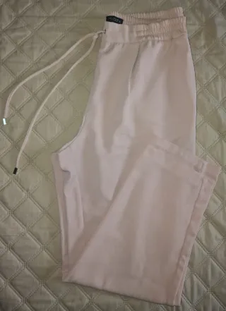 Pantalón rosa cómodo