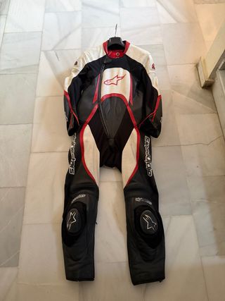 Mono Alpinestars una pieza Talla 50