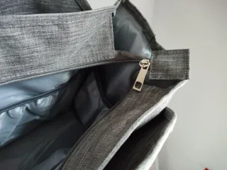 Bolso organizador carrito bebé gris