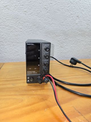 Soldadora por puntos + tester baterías + estación