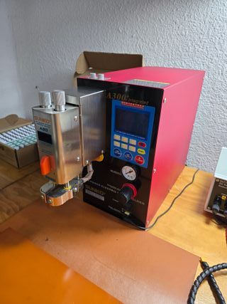 Soldadora por puntos + tester baterías + estación