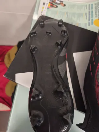 Adidas Predator League Laceless Negras/Rojas