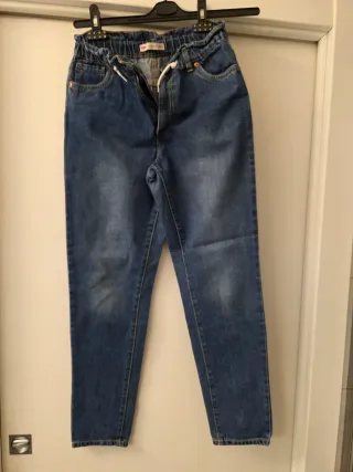 Jeans Levi's vita alta elasticizzata