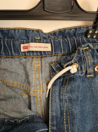 Jeans Levi's vita alta elasticizzata