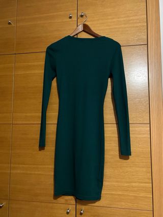 Vestido verde ajustado con cremallera