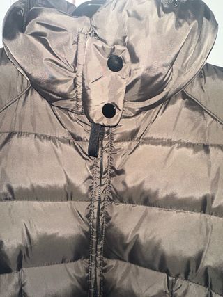 Abrigo de plumas marrón