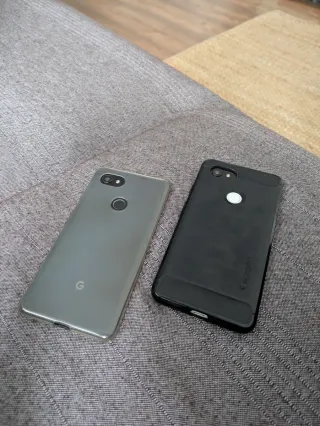 Lote 2 Google Pixel 2 XL (Negro y Plata)
