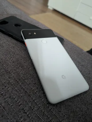 Lote 2 Google Pixel 2 XL (Negro y Plata)